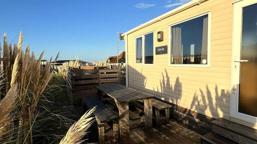 Camping für 4 Personen, mit Terrasse, mit Haustier in Holländische Küste - 2