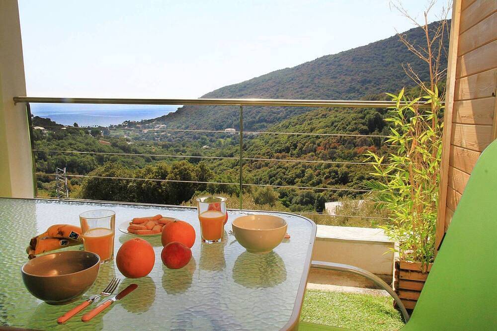 Maison De Vacances pour 4 Personnes dans Santa-Maria-di-Lota, Région de Bastia