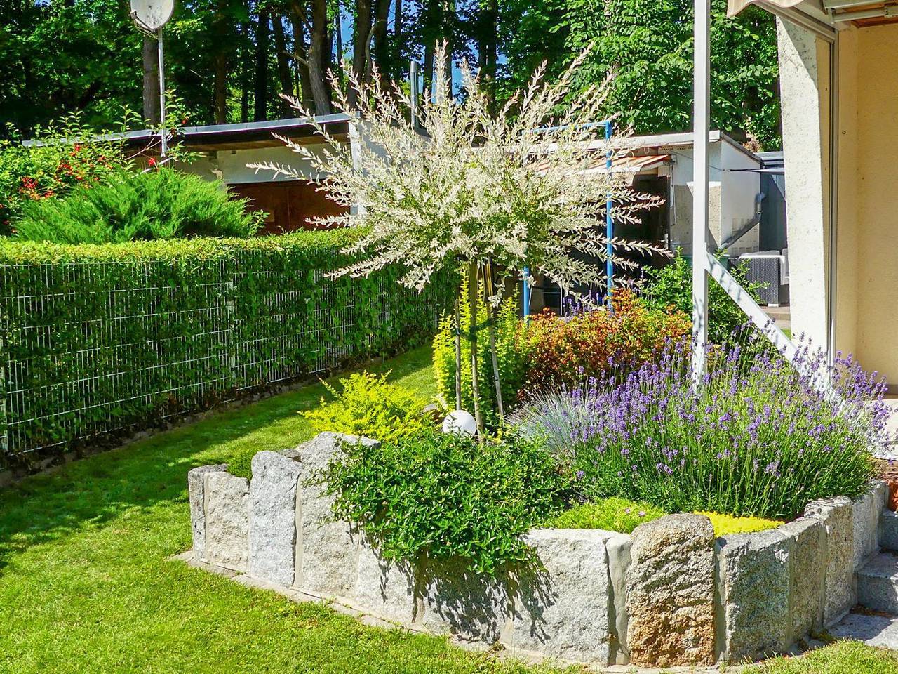 Waterkieker – Bungalow am Jabelschen See mit Steg & Outdoor-Sauna in Jabel, Mecklenburgische Seenplatte