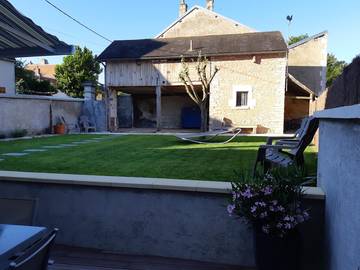 Gîte pour 5 personnes, avec jardin et terrasse dans Nièvre