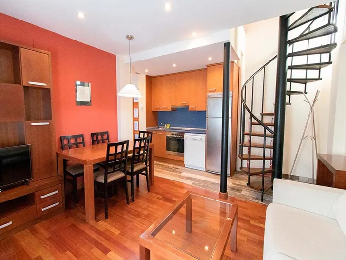 Apartamento de vacaciones para 6 personas, con piscina - 1