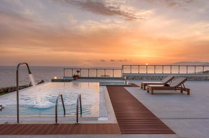 Villa voor 4 personen, with tuin and zwembad as well as kinderzwembad and whirlpool, kindvriendelijk op Kreta