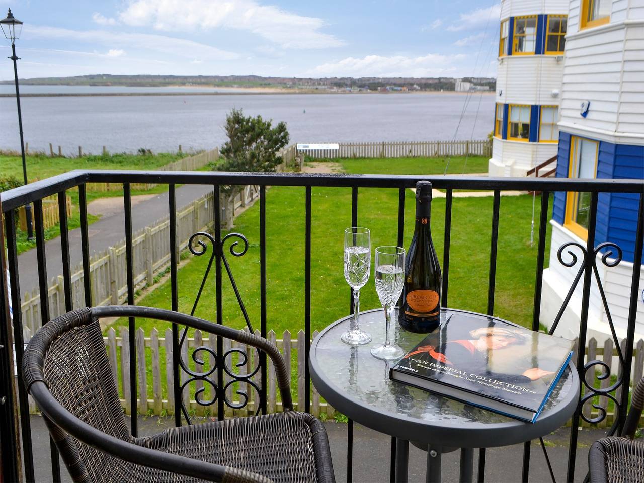 Holiday Rental for 10 People in Tynemouth, North Tyneside
