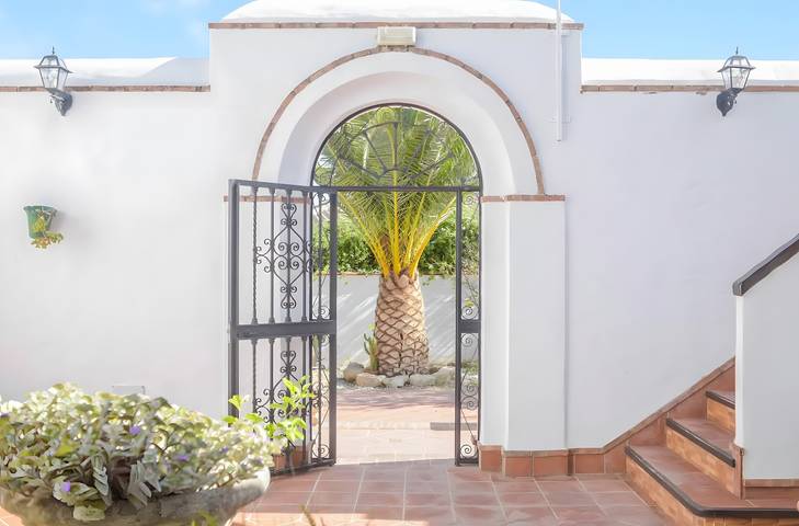 Appartement entier, Appartement 'El Pino' avec piscine partagée, climatisation et Wi-Fi in Barbate, Costa de la Luz