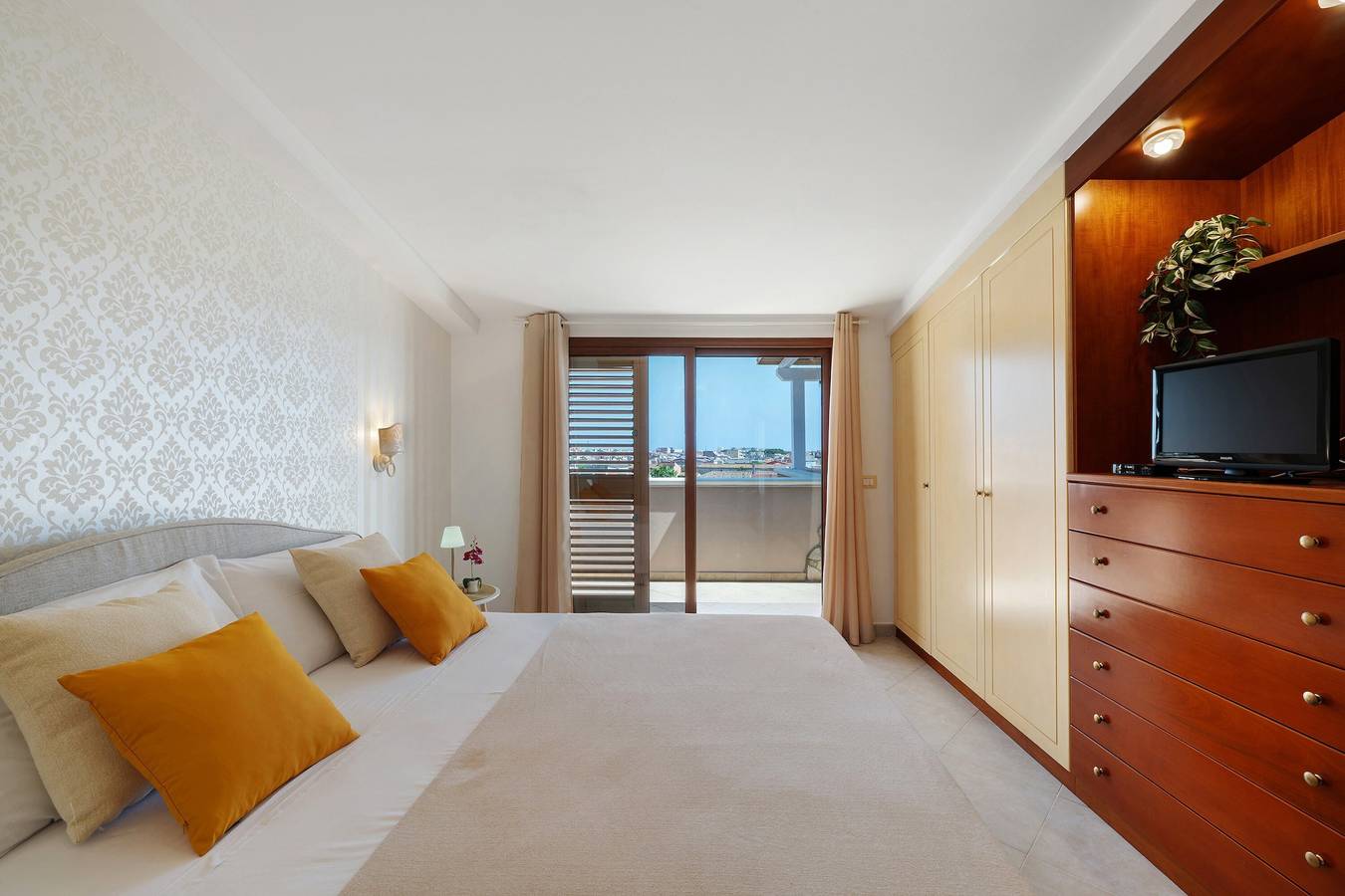 Appartamento intero, Agorattico - Elegante Attico con Terrazza Panoramica in Quartu Sant'Elena, Campidano