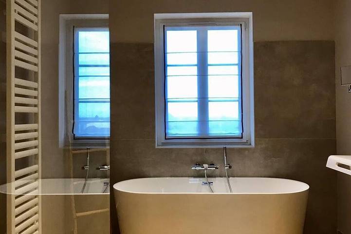 Villa pour 16 personnes, avec jardin ainsi que terrasse et piscine