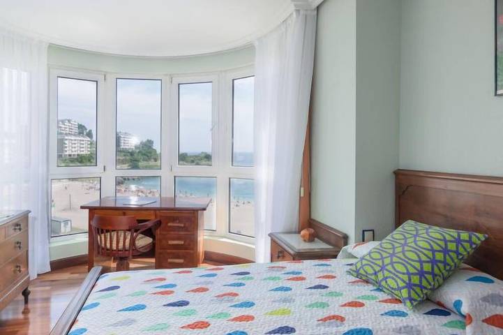 Ganze Wohnung, Ferienwohnung Rico in Playa de Ostende o Urdiales (Castro-Urdiales), Castro-Urdiales