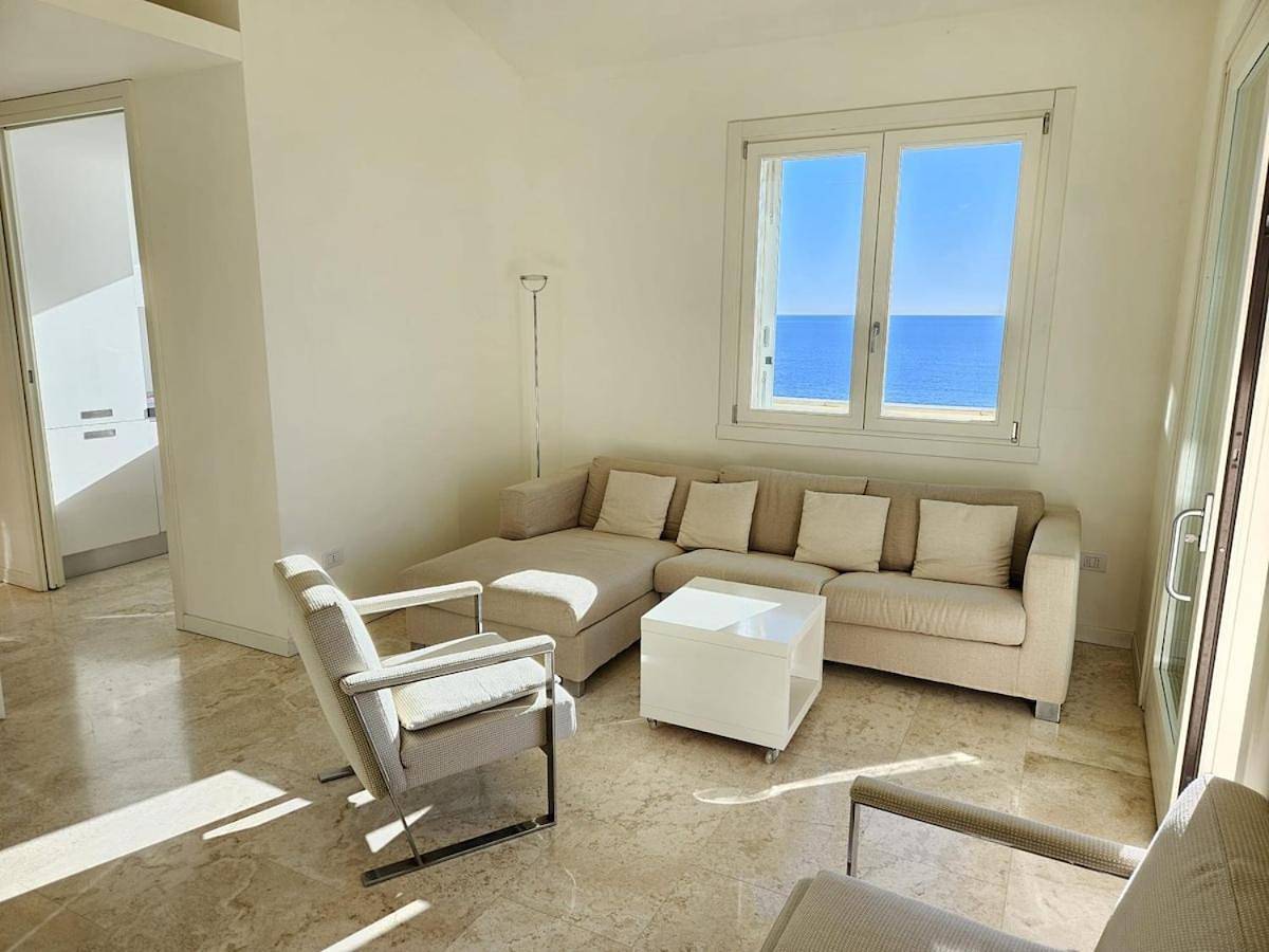 Two-Bedroom Villa in San Remo, Sanremo Gemeinde