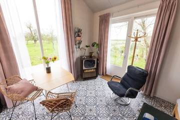 Gîte pour 3 personnes, avec vue et terrasse dans Hem