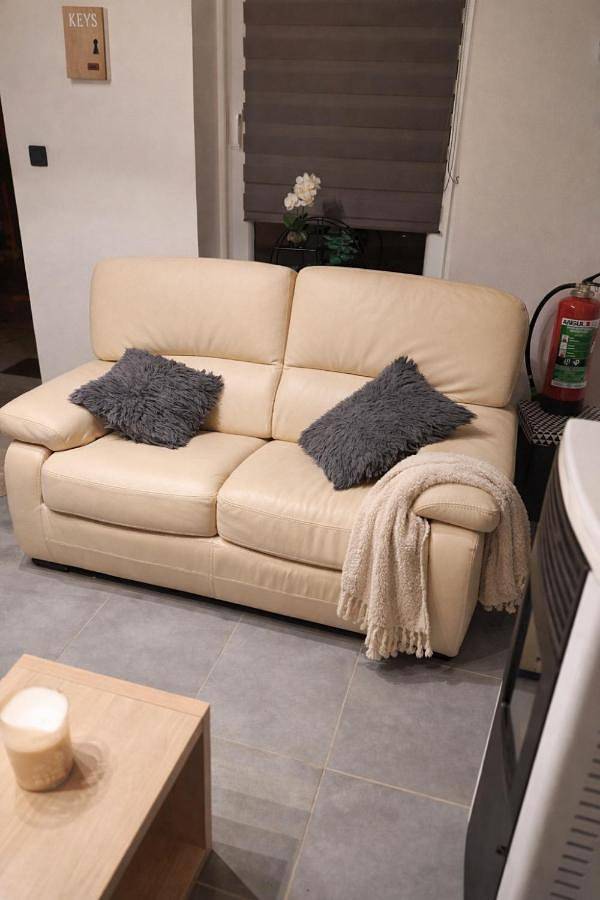 Location de vacances pour 5 personnes, avec vue et jardin à Cerfontaine - 2