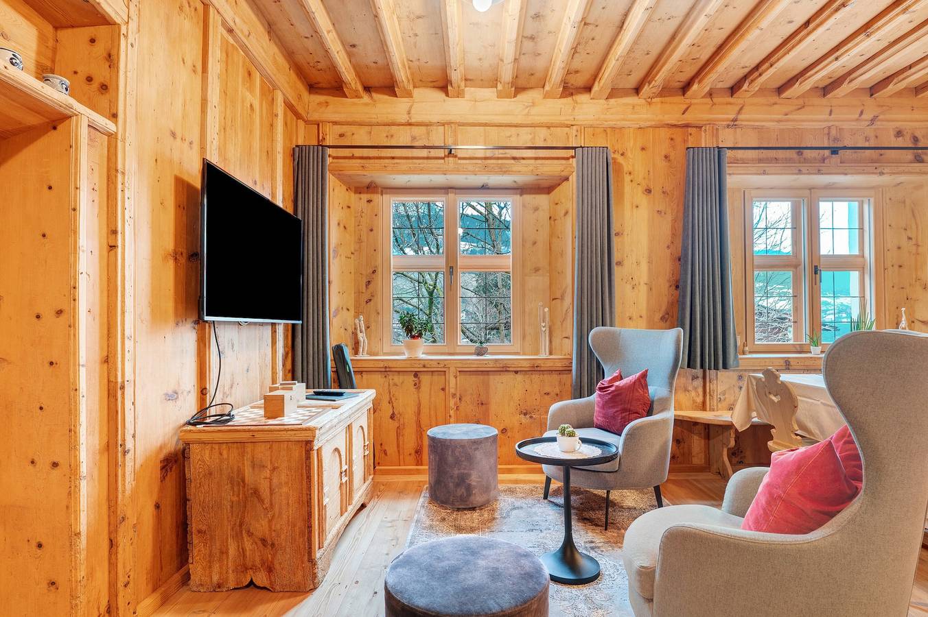 Ganze Wohnung, Ferienwohnung 'Alpin Chalet Samer Bauernstube' mit Bergblick, Garten und Wlan in Sarnthein, Sarntal