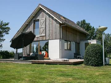 Ferienhaus für 6 Personen, mit Balkon/Terrasse und Terrasse in Stavoren