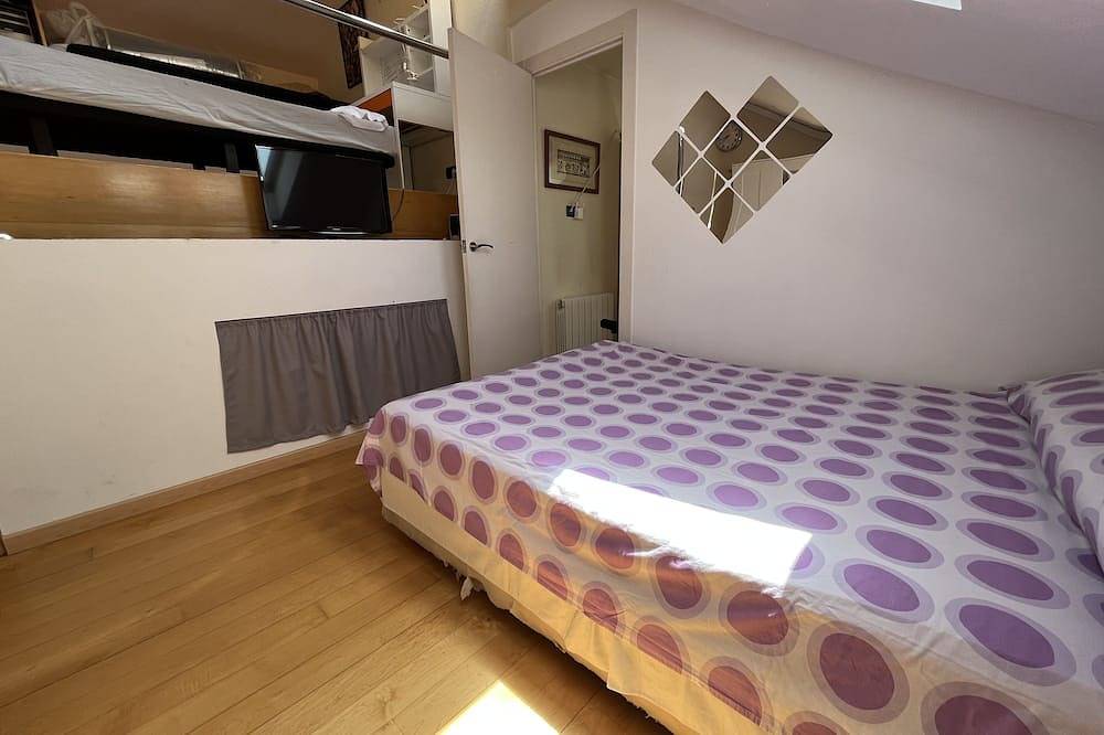 Ganze Wohnung, Duplex 7 Pax Strand Schwimmbad Tennis in Gavà, Baix Llobregat