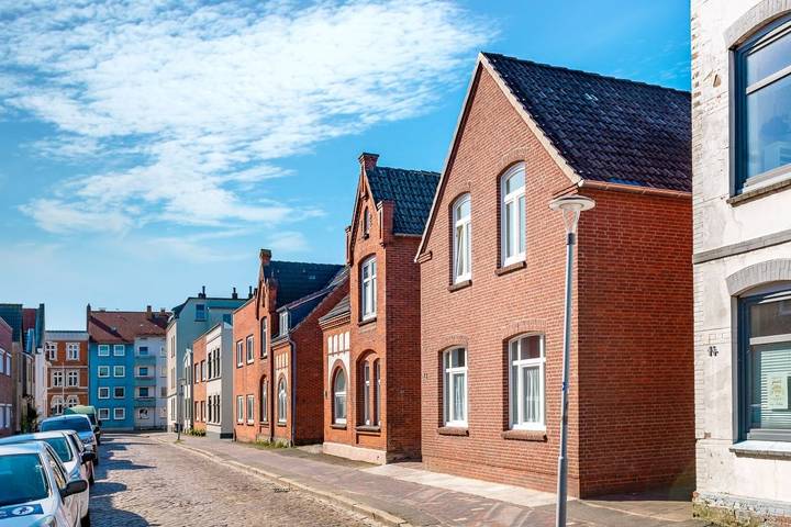 Ganze Ferienwohnung, Stadthaus Brüggemann - Ferienwohnung-4-Raum-01 in Husum, Nordfriesland
