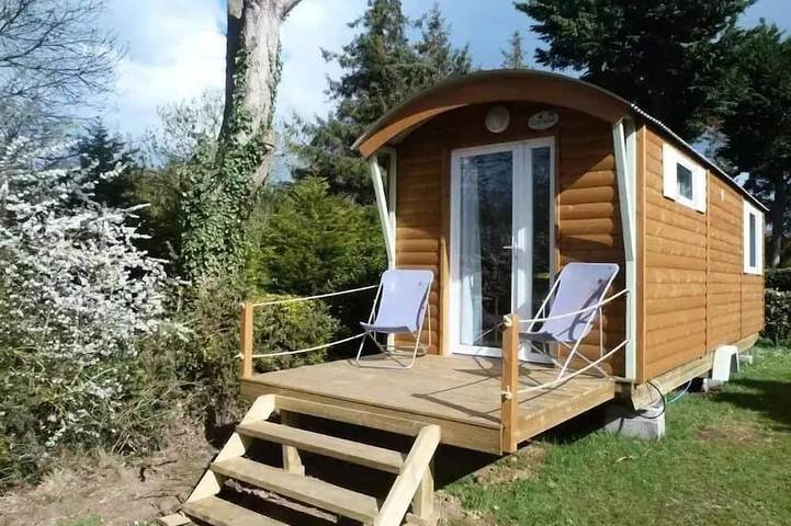 Gîte pour 4 personnes, avec terrasse à Binic - 2