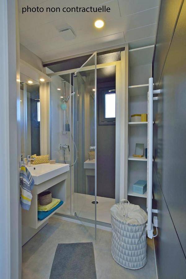 Camping pour 6 personnes, avec piscine ainsi que jardin et bassin pour enfant, adapté aux familles à Bonifacio - 4