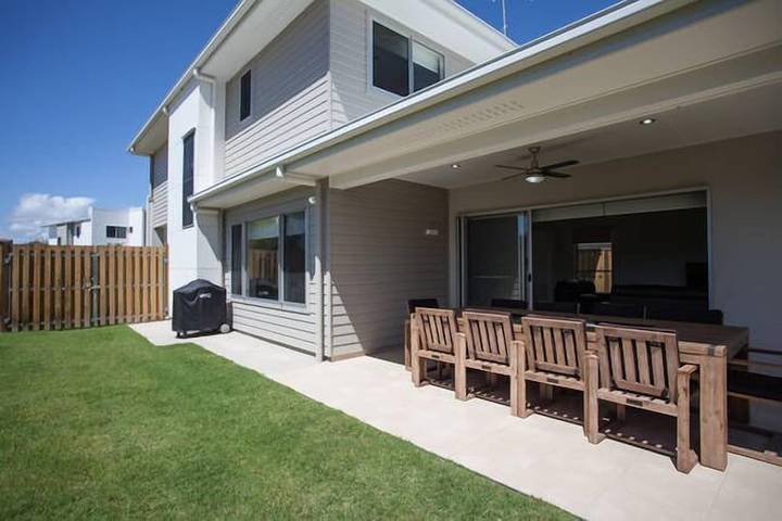 Holiday home for 8 people, with garden and terrace in Mackay