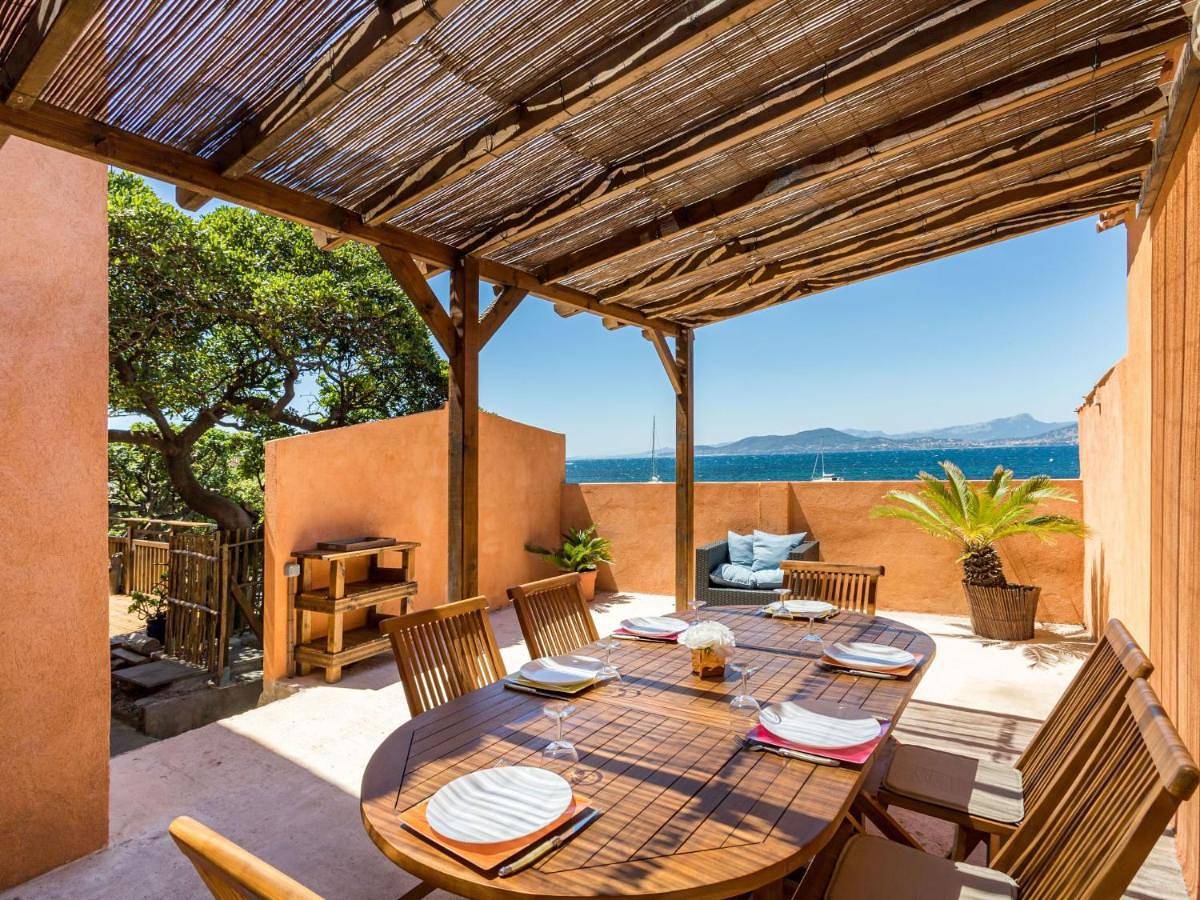 Villa in La Madrague, Hyeres
