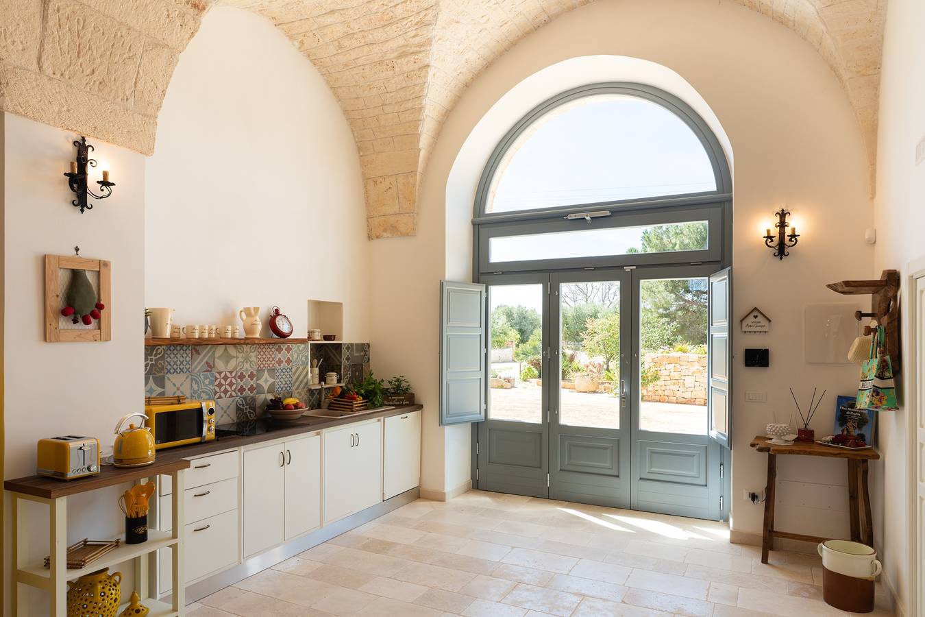 Villa 'Masseria Pezza La Spina' con vista mare, Wi-Fi e aria condizionata in Costa Merlata, Ostuni