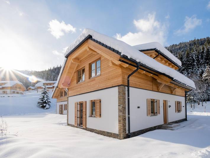 Chalet für 10 Personen, mit Terrasse und Garten sowie Sauna