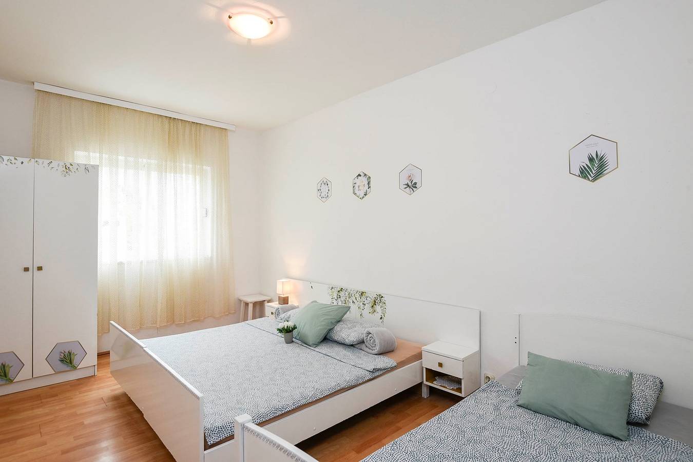 Ganze Wohnung, Ferienwohnung für 8 Personen mit Balkon/Terrasse in Orebic, Peljesac