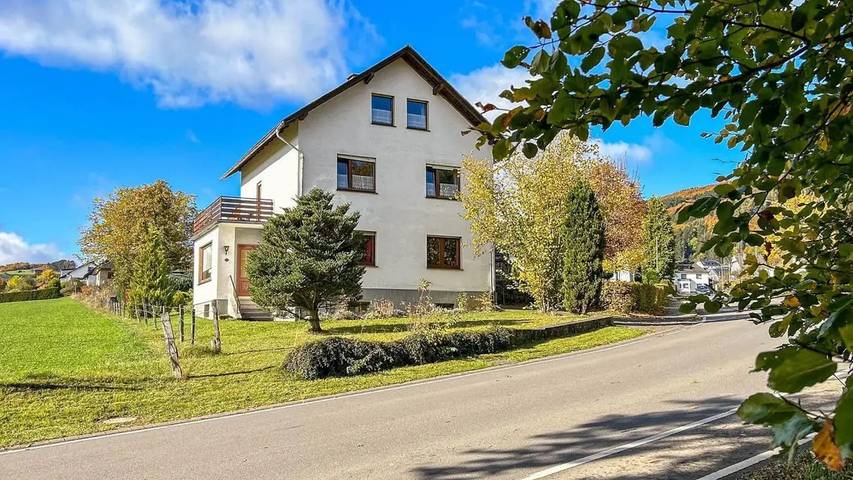 Ferienhaus für 13 Personen, mit Garten im Sauerland