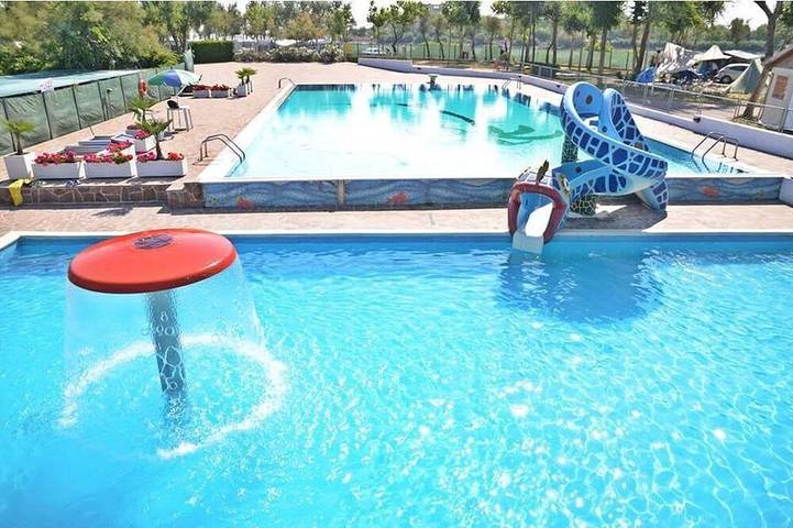 Resort per 5 persone, con piscina, con animali domestici in Chioggia