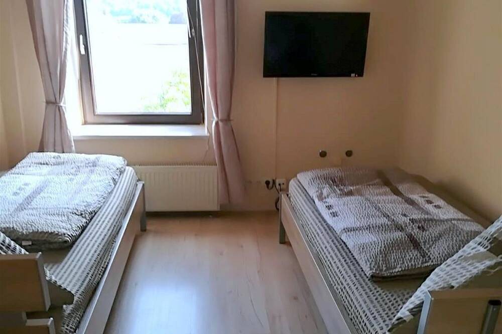 Ganze Wohnung, Ferienwohnung \"Herrenberg\" - Ferienwohnungen Thul in Schweich, Moseleifel