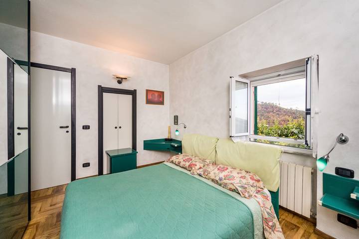 Vakantiehuis voor 8 personen, with whirlpool and balkon as well as tuin in Sestri Levante