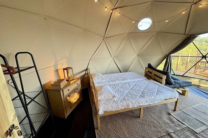 Gîte pour 4 personnes, avec piscine et jardin dans Office De Tourisme Des Monts De L Espinouse - 4