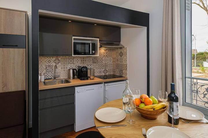 Gîte pour 4 personnes, avec jardin à Quincy-Voisins - 3