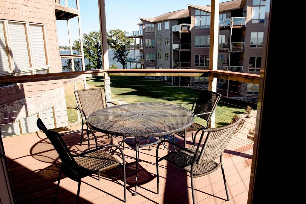 Ganze Wohnung, Awesome Lake View 3 Bett / 2 Bad Wohnung in der Nähe von Bridges Bay Ausstattung! in Dickinson County