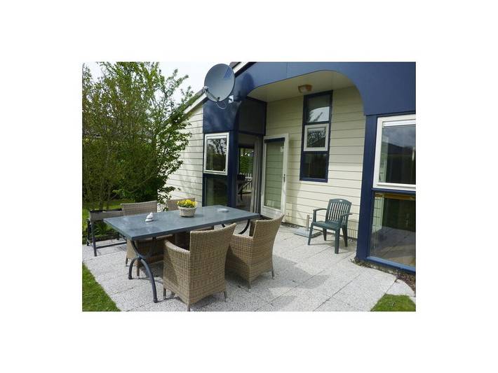 Bungalow für 4 Personen, mit Terrasse und Garten in Renesse