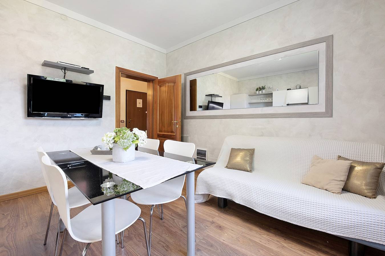 Ganze Wohnung, Ferienwohnung 'Il Ponte Dei Sogni' mit Gemeinschaftspool, Wlan und Klimaanlage in Sulzano, Catena Bresciana Occidentale
