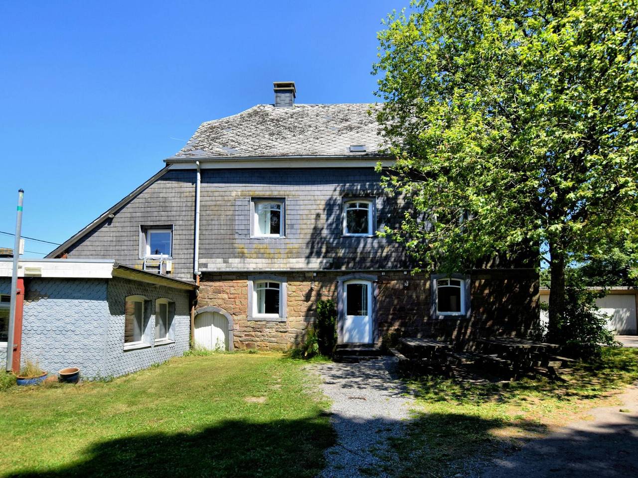 Ferienhaus für 22 Personen mit Garten in In der Bivelt, Weismes