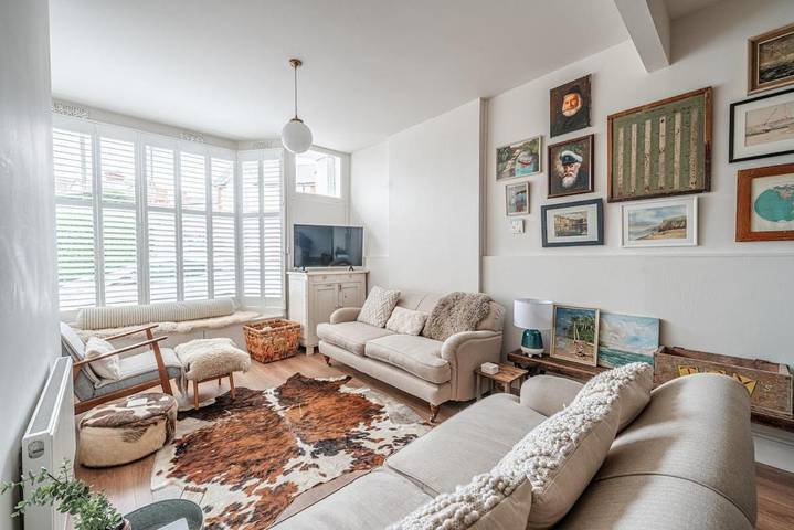 Beach house for 8 people, with garden, with pets in Dorset