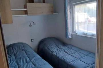 Camping pour 8 Personnes dans Saint-Julien-en-Born, Côte d’Argent, Photo 1