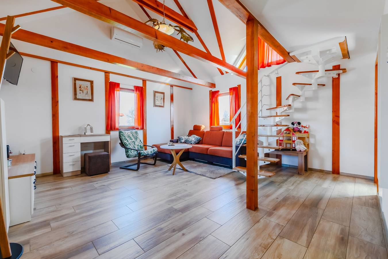 Timber Cottage With Pool in Općina Sveti Juraj na Bregu, Medimurje