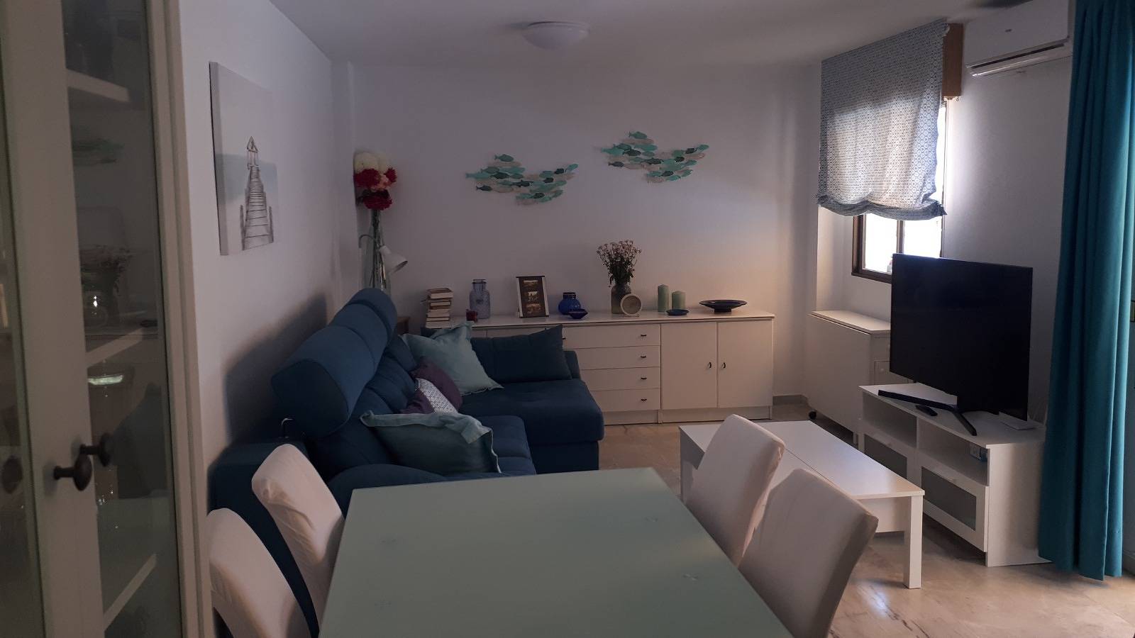 Entire apartment, Holiday Apartment Casa Conchita with Sea View, Shared Pool & Wi-Fi in Salobreña, Costa Tropical