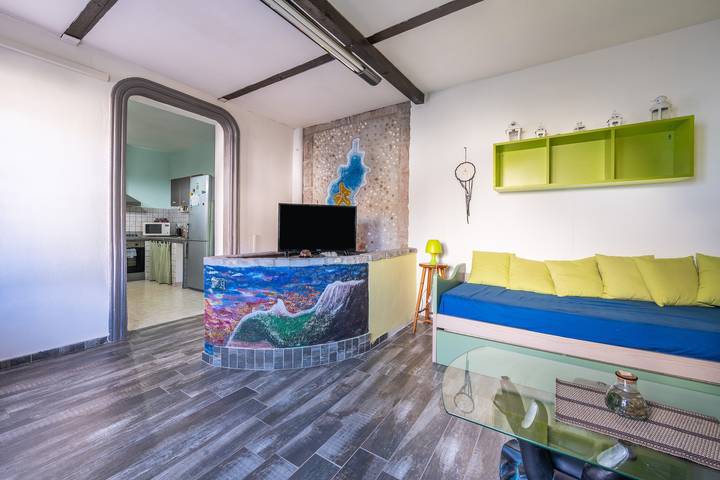 Appartamento intero, Appartamento 'Gio's Gio's House' con Aria Condizionata in Monserrato, Campidano