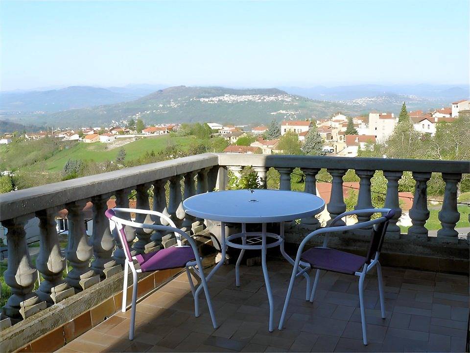 La Récré Romaine - Chambre "La classe" in Saint-Maurice (Puy-de-Dôme), Parc Naturel Régional Livradois-Forez