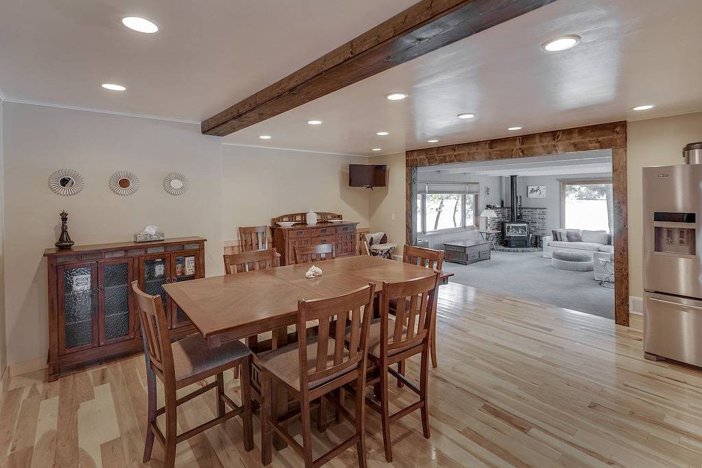 6000 Sq Feet w/Year Around Indoor Pool-King Beds in Crosslake, Crow Wing County