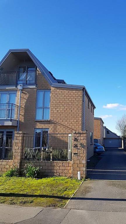 Ganze Wohnung, Regents Villas - Regents Villas A & B: Zwei Häuser in einem in Christchurch (Neuseeland), Canterbury (NZ)