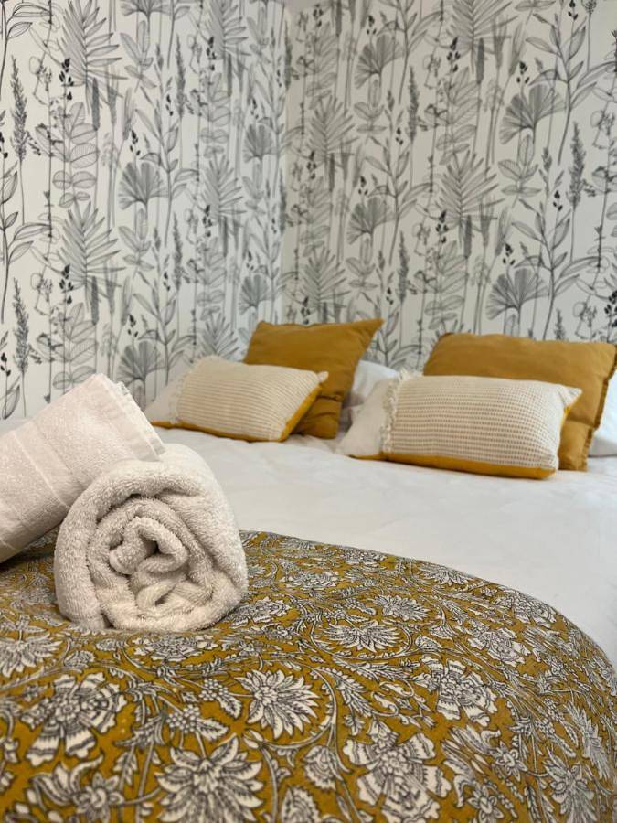Double Room in Givrand, Vallée de la Loire
