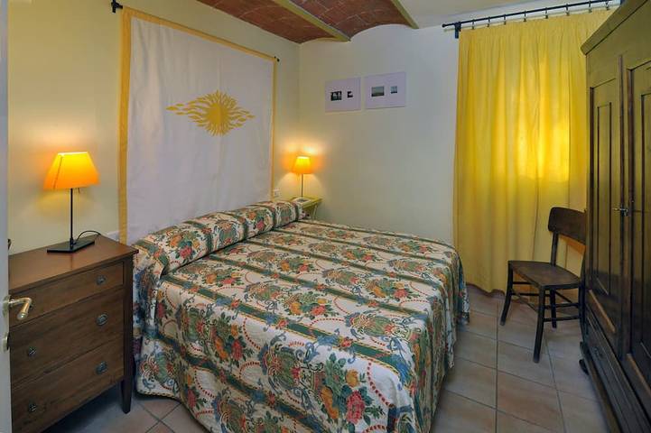 Apartamento entero, Granaio Apartment - 2 bedrooms + 2 bathrooms in Sarteano, Chianti