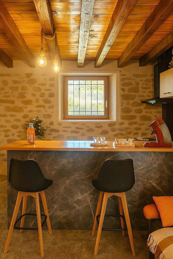 Location de vacances pour 6 personnes, avec balcon et vue, animaux acceptés dans Fontpédrouse - 3