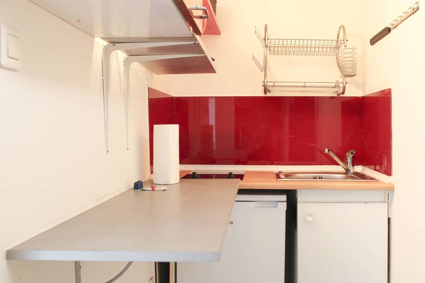 Estudio entero, Pleasant studio with Wifi just outside Paris in Montreuil, Sena-Saint Denis