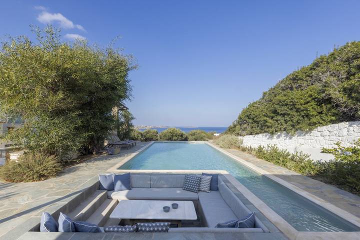 Villa pour 10 personnes, avec vue sur l’océan ainsi que terrasse et jardin, animaux acceptés dans Paros - 3