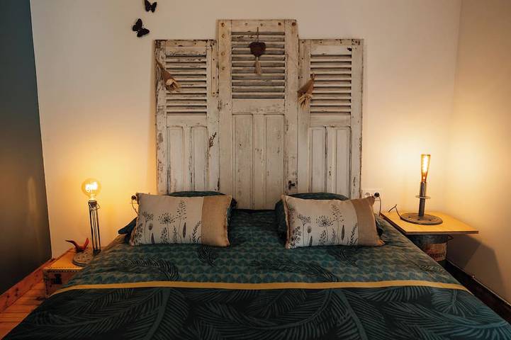 Location de vacances pour 8 personnes, avec terrasse et jardin à Les Châtelliers-Châteaumur - 4