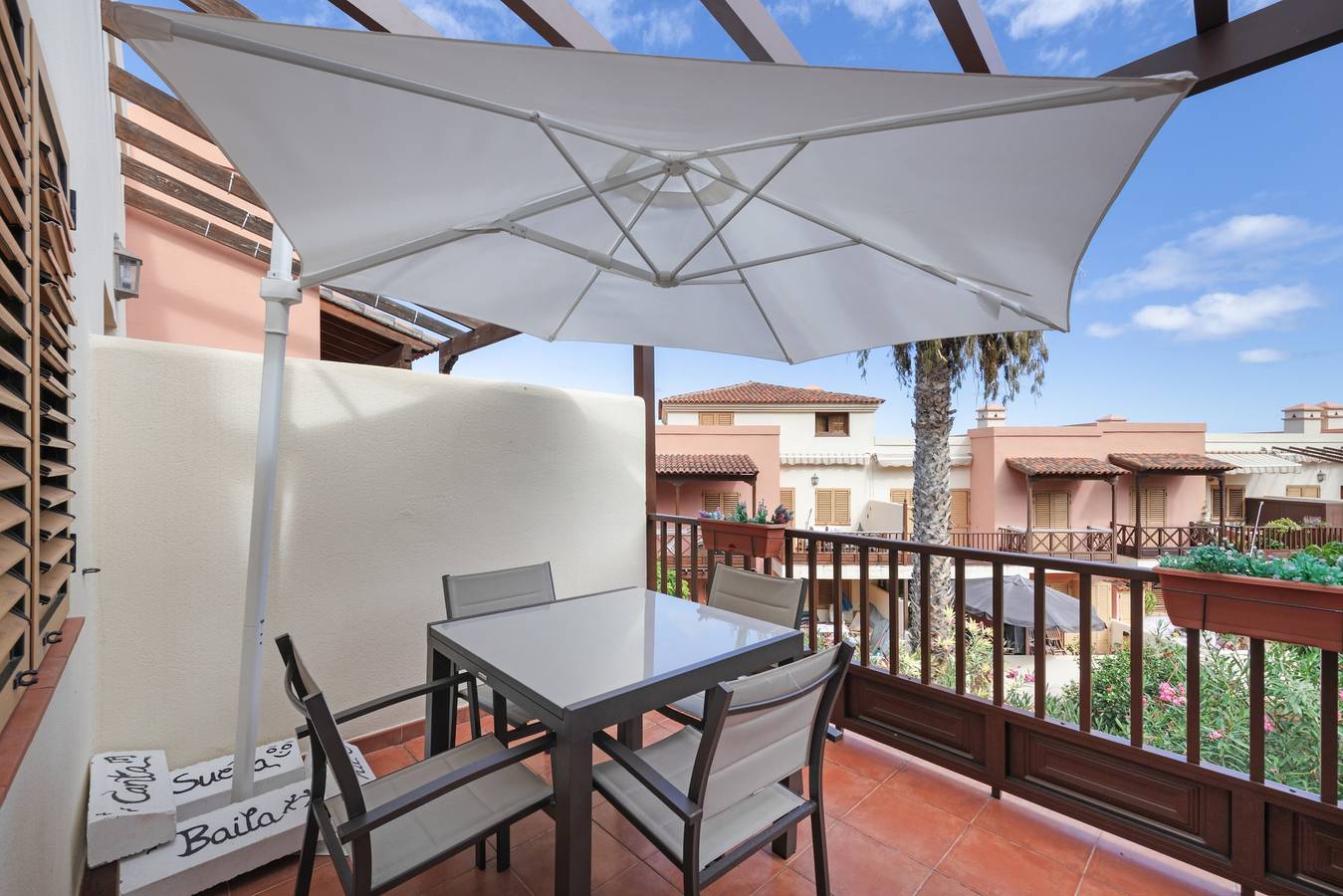 Ganze Wohnung, Apartment 'Vv Los Balconcitos 32 Los Cancajos' mit Gemeinschaftspool, Terrasse & Wlan in Los Cancajos, La Palma Süd